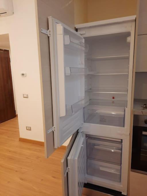 N&Ghomesweethome Raffaelloelegante Appartamento Ideale Casa Vacanze Affari Milano Exteriör bild