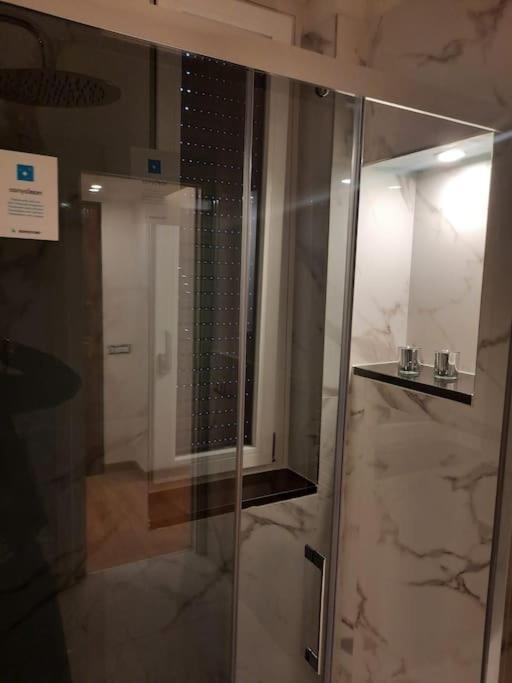 N&Ghomesweethome Raffaelloelegante Appartamento Ideale Casa Vacanze Affari Milano Exteriör bild