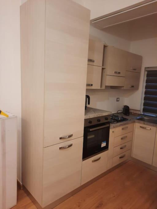 N&Ghomesweethome Raffaelloelegante Appartamento Ideale Casa Vacanze Affari Milano Exteriör bild