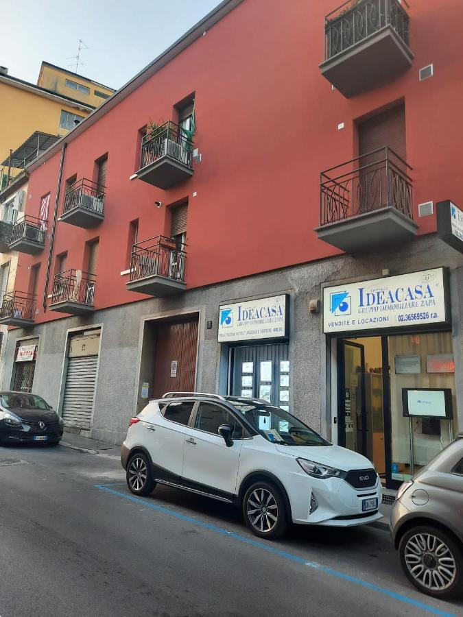 N&Ghomesweethome Raffaelloelegante Appartamento Ideale Casa Vacanze Affari Milano Exteriör bild