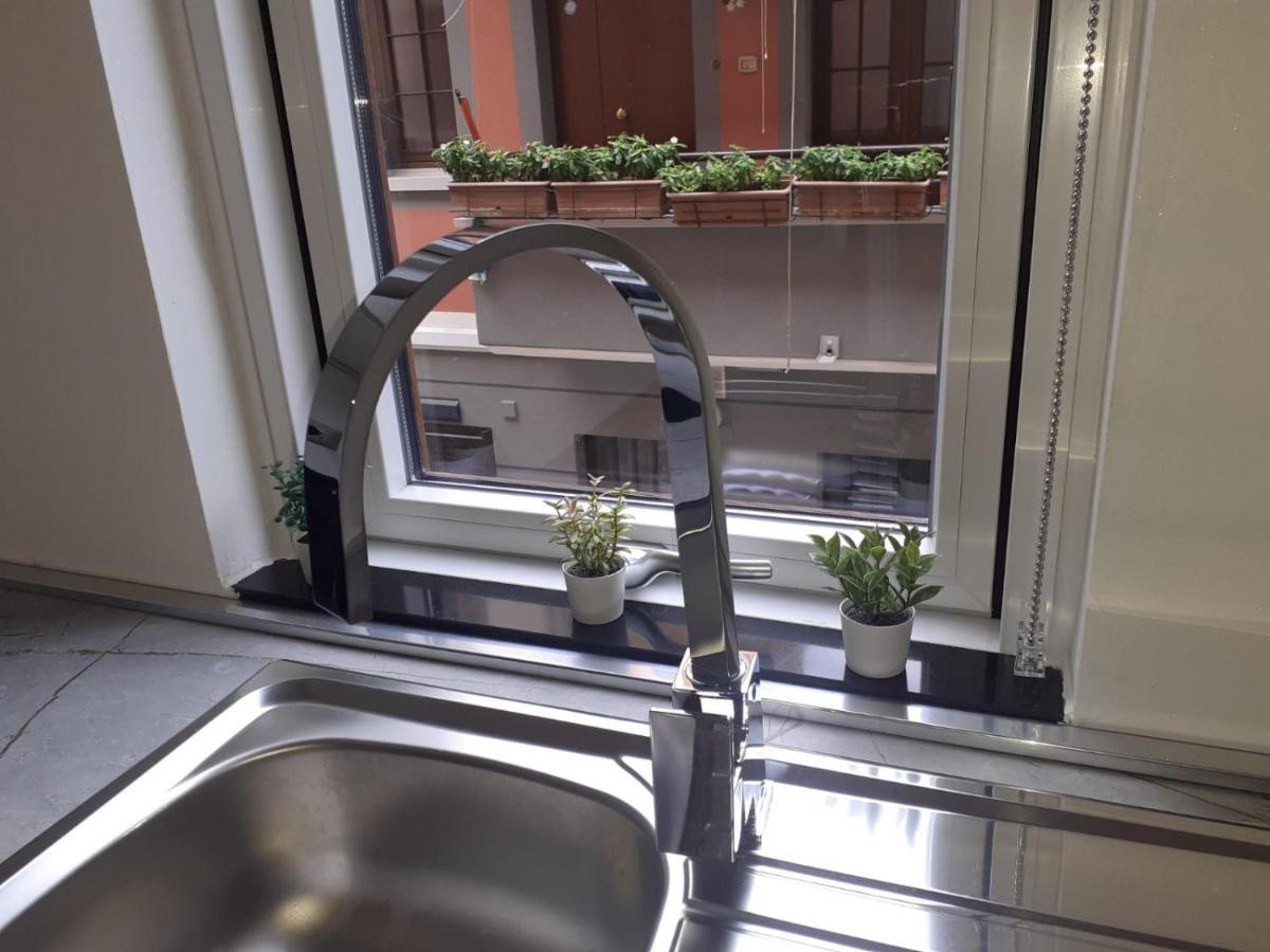 N&Ghomesweethome Raffaelloelegante Appartamento Ideale Casa Vacanze Affari Milano Exteriör bild